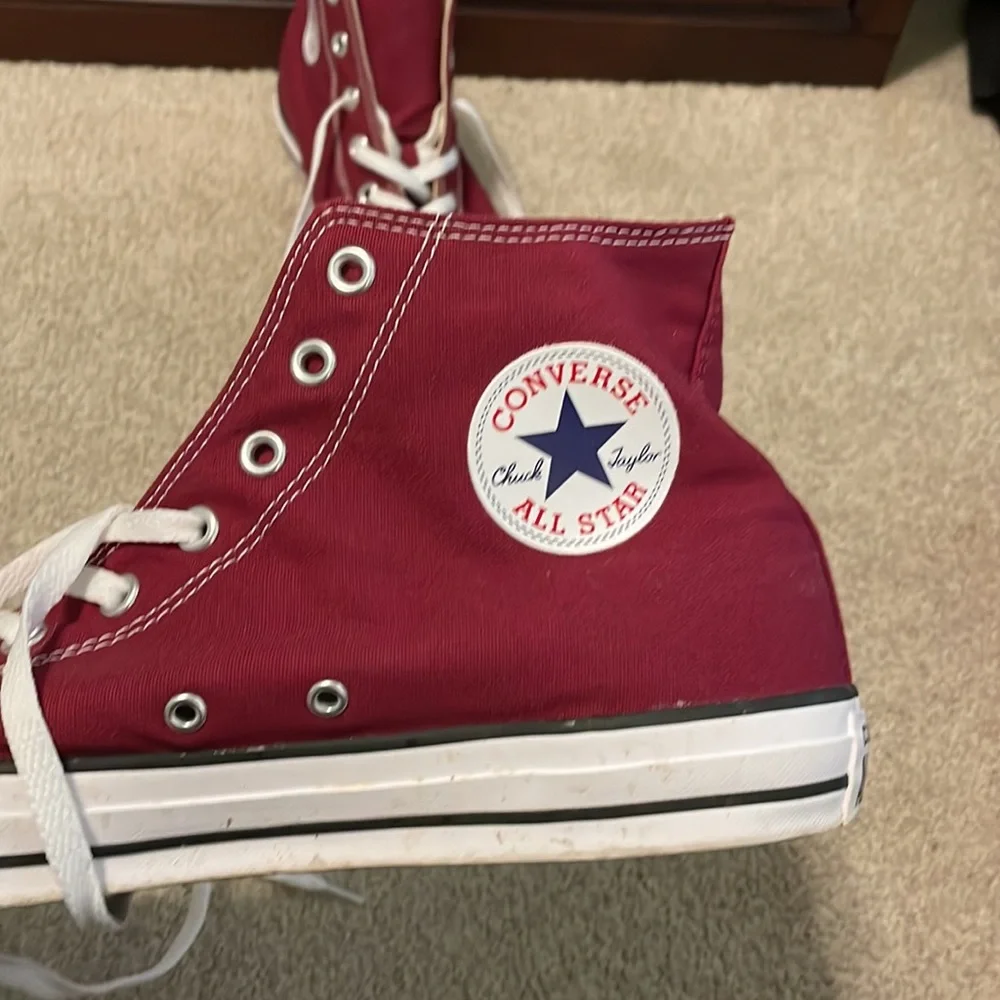 Burgundy high top converse - Picture 3 of 6
